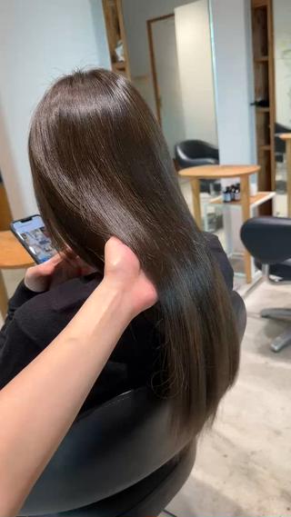 セミロング カラー AR.MARA サトウヒカルのヘアスタイル