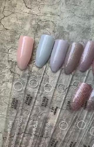 カラーご参考にどうぞ❁⃘*.ﾟ
色んなお色を取り揃えております 