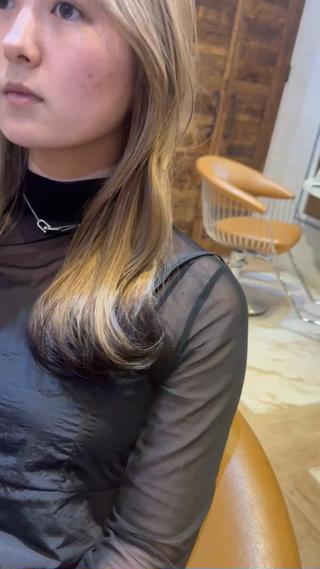 ハイトーンから作る
裾カラーがとても今季は流行です
あえて裾は黒くするのも
雰囲気が出てとても可愛いですよ〜 