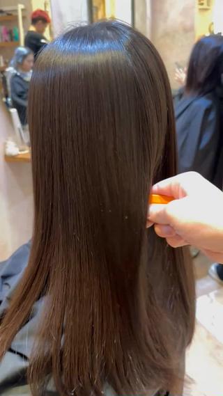 薬にこだわり
ダメージを極力抑えた縮毛矯正をおこなっております
初めての方でも、既にした事がある方でも
感動していただいており僕もかなり嬉しいです
是非！ご予約お待ちしております！ 