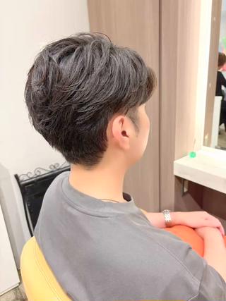 ショート パーマ メンズ Soleria所属・艶髪/酸性ストレート 根本零のヘアスタイル