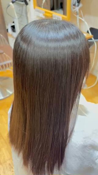 セミロング 玲音/ストレート/ ブリーチ/大阪のヘアスタイル