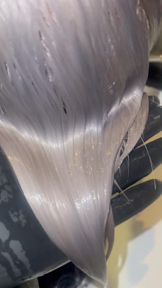 ブリーチ、透明感カラー
ホワイトカラーもお任せ下さい