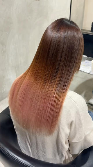 ロング FLEEK 安立徹のヘアスタイル