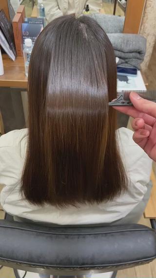 ストレートととは思えない自然な仕上がりと艶感を！ 