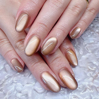 ネイル マグ🧲等なんでも ワンカラー5700円のネイルデザイン