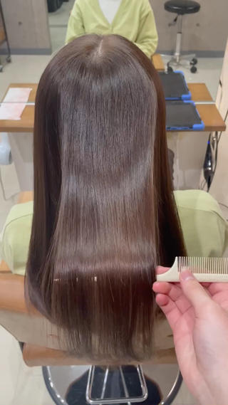 ロング カラー 佐々木 永陽のヘアスタイル