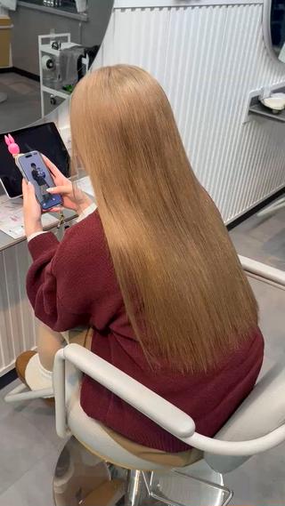 ロング 松井 咲樹のヘアスタイル