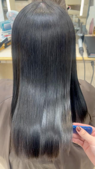 セミロング ツヤ感／似合わせ カラー🌿yuiのヘアスタイル