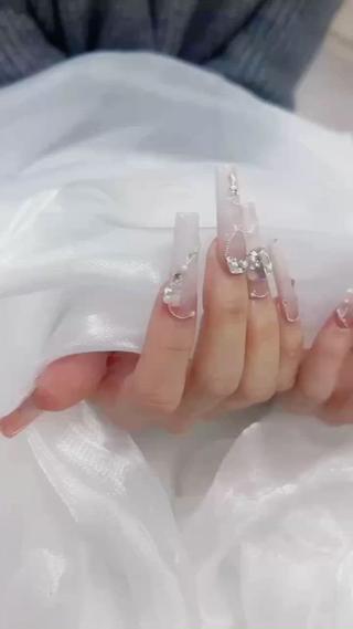 ネイル Dea所属・DEA Ouのネイルデザイン