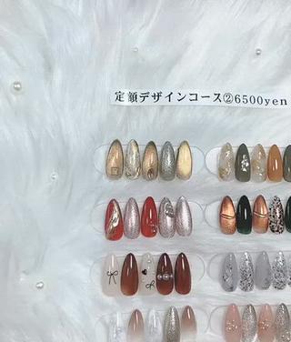 カラーや配置、パーツの色(在庫があれば)など自由に変更していただけます! 