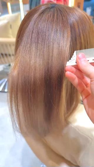 Aujua 4ステップトリートメントで髪の毛の内側からキレイにしてみませんか？

連絡お待ちしてます 