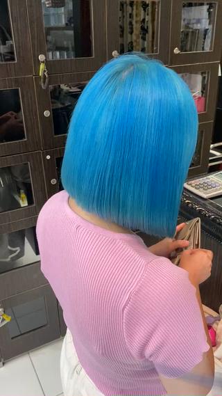 ブリーチ4回毛でもプルプル、サラサラ艶髪に