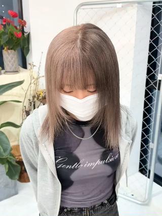 ツートンカラーに隠れインナーカラーも入れてます!
前髪にもインナー入ってるので他と被らないカラーでとても可愛いです︎