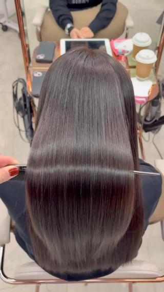 ロング カラー 鶴井 美空のヘアスタイル