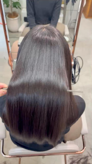 ロング 鶴井 美空のヘアスタイル