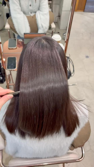 セミロング 鶴井 美空のヘアスタイル