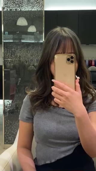 ミディアム 小柳 飛鷹のヘアスタイル