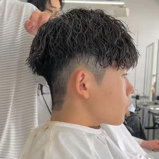 新潟　メンズパーマ　ツイストスパイラルパーマ　メンズショート　縦落ちパーマ 