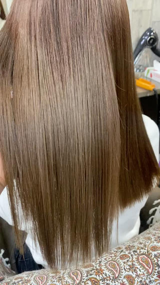 ブリーチ5回履歴ハイダメージなお客様にウルトワトリートメント1回目
 