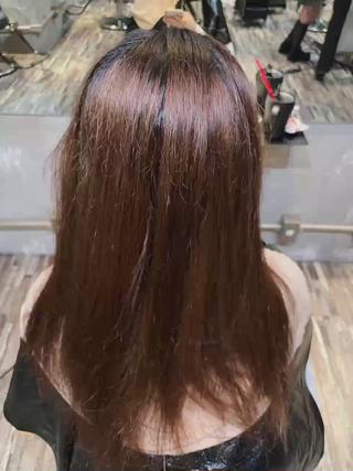 弱酸性酸熱トリートメント

デメリットは現在のカラーが少し落ちてしまうこと...
ですがそれ以外は全く問題はないです！
ブリーチ毛にも全然問題なく施術可能です

気になった方は是非ご予約お待ちしております♪

 