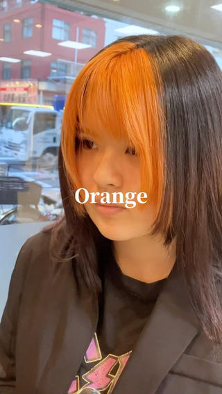 前髪からフェイスラインにかけてビビットなオレンジカラーに
秋冬に向けてオレンジ、暖色系が増えているので是非可愛いカラーを挑戦してみたい方ご予約ください！ 