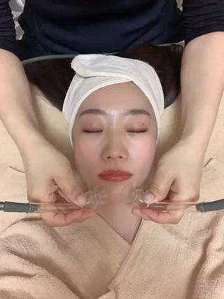 エステ時のパターです
空気圧でリンパを流しスッキリ 