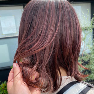 ハイライトをいかしたピンクカラー
イルミナカラーでつやつやピンク 