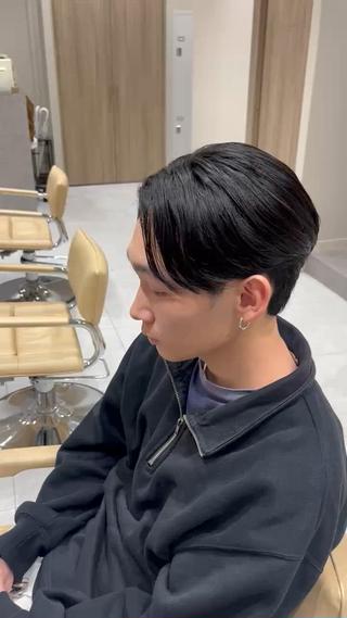 新規さん限定価格  曲がる縮毛矯正

縮毛矯正独特のピンとした髪を自然な感じで後ろへの毛流れにしながら、最大の悩みである癖をキレイに伸ばしてみせます*゜

さらに、トップのボリュームも維持しながらぺったんこにもならない！！

その後のケア方法も丁寧に説明します！ 