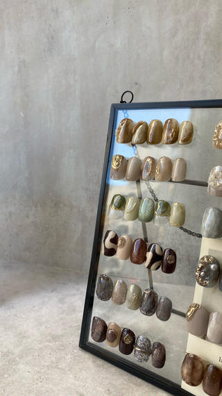 左の透明額縁が5月のNewデザイン、他が過去デザインたちです♡
全てカラー、配置変更無料です◎ 