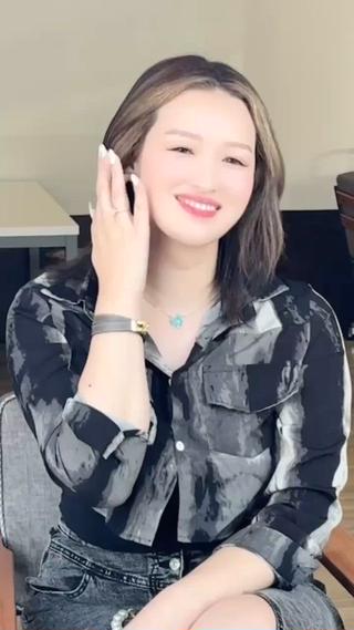 ロング 名古屋 EMIXのヘアスタイル