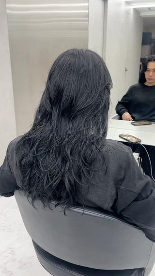 ロング パーマ メンズ 山口 あかりのヘアスタイル