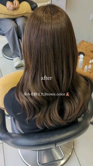 髪の毛の赤みが気になるお客様、オリーブ系カラーで赤みが消えたナチュラルなブラウンに
