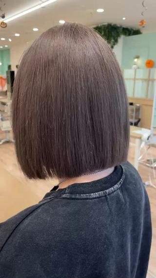 タッセルボブ透明感グレージュカラー 