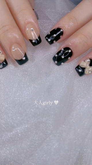 ネイル nail salon hoLLyhockのネイルデザイン