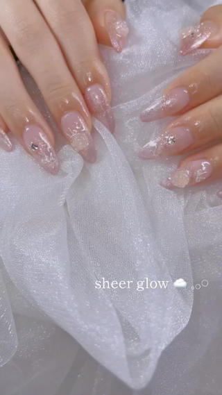 ネイル nail salon hoLLyhockのネイルデザイン