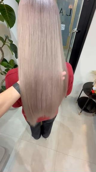 ロング ✨ハイトーン/シール エクステ✨♠優羽のヘアスタイル