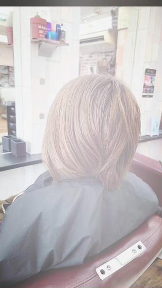 ちょっとだけ毛先に少しだけ動きを付けたい方用ふんわりパーマ必見です。 