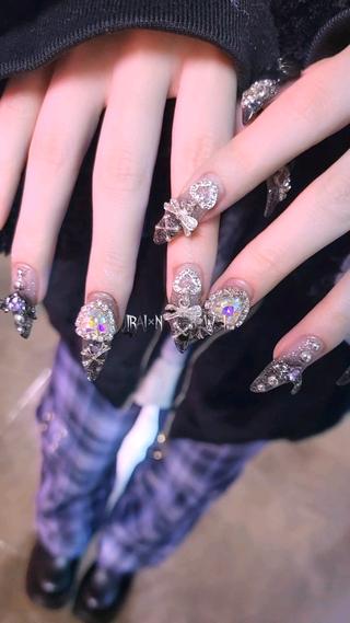 ※特殊パーツ、特大パーツは別途料金が必要です。(¥300〜¥500) 