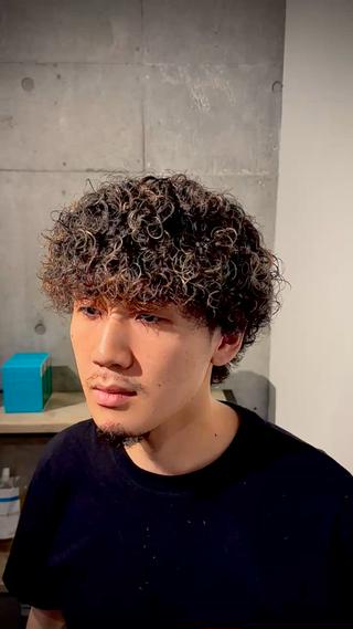 プードルパーマ
多少のダメージ毛でも薬剤選定でしっかりパーマかけれます!