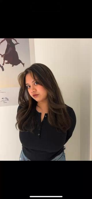 前髪にはしっかりハイライト入れて海外風HL