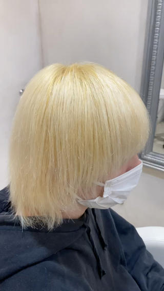 抜きっぱなしハイトーン

全体は2〜3回ブリーチしてます！ 