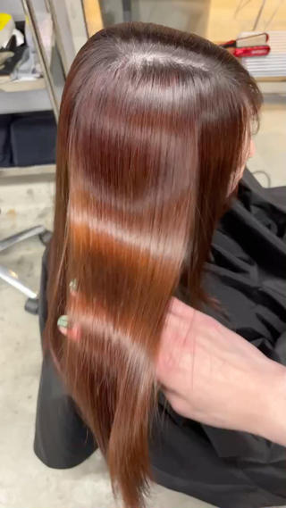 髪質改善
驚くほど柔らかくなる縮毛。ぜひお任せください！ 