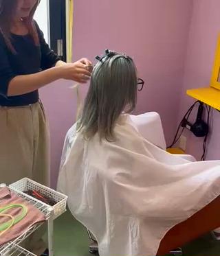 ロング シール＋ちび編み込み エクステ梅田🐨のヘアスタイル