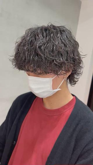 パーマ メンズ fifth 安次富　泰雅のヘアスタイル