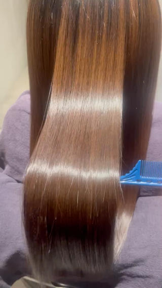 セミロング スパニスト 樋田のヘアスタイル