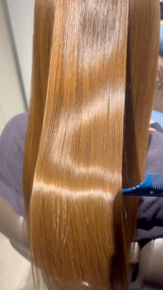 セミロング スパニスト 樋田のヘアスタイル