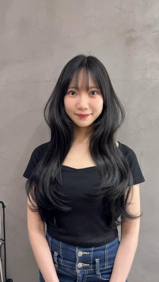 ロング カラー 🖤 Aya 🖤 Zina 梅田茶屋町のヘアスタイル