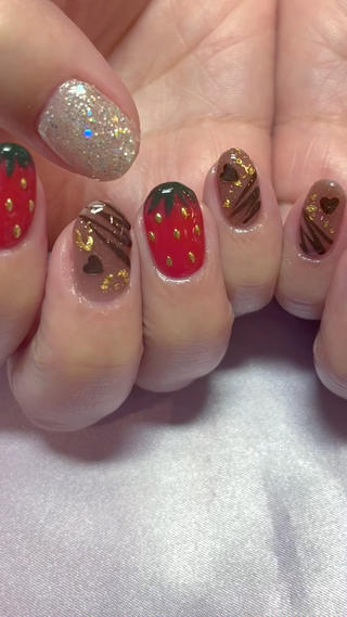 ラメがけ+¥500
#個性派ネイル #個性派ネイルデザイン #藤沢ネイルサロン #藤沢 #藤沢ネイル #冬ネイル #はではでネイル #はではで #派手ネイル #派手派手ネイル #海外ネイル #ハートネイル #フラッシュネイル #ロングネイル #きらきらネイル #ネイル #冬ネイル #チョコレートネイル #イチゴネイル #キラキラ #ゴールドネイル #苺ネイル #トレンドネイル #ガーリーネイル #スクエアネイル #バレンタインネイル