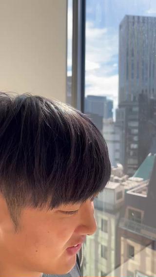 ラベンダー強めのグレージュになります!